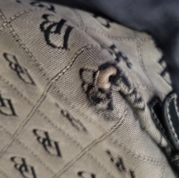 Vintage Dooney and Bourke Hobo Bag - Picture 5 of 12